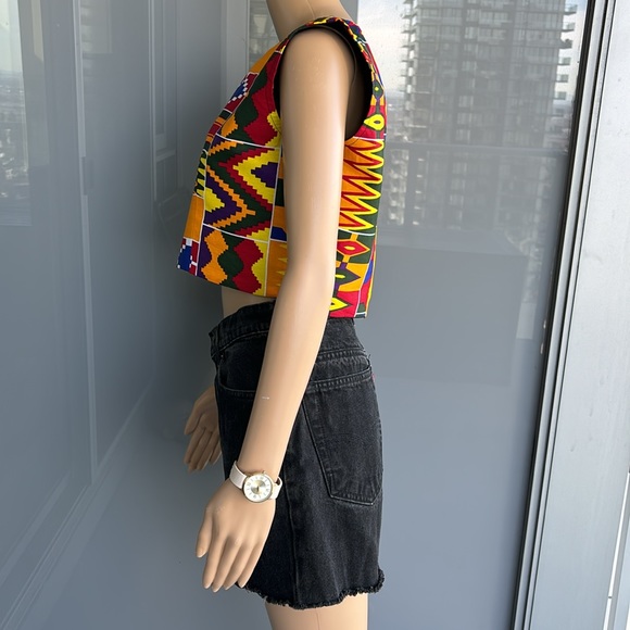 Vintage African Pattern Crop Top - Picture 2 of 9